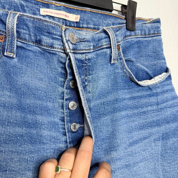 Levi's Womens Size 32 Ribcage Straight Ankle Medium Wash Denim Blue Casual - Picture 8 of 15